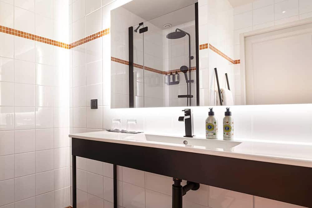 Photo of Bathroom in Vergisson