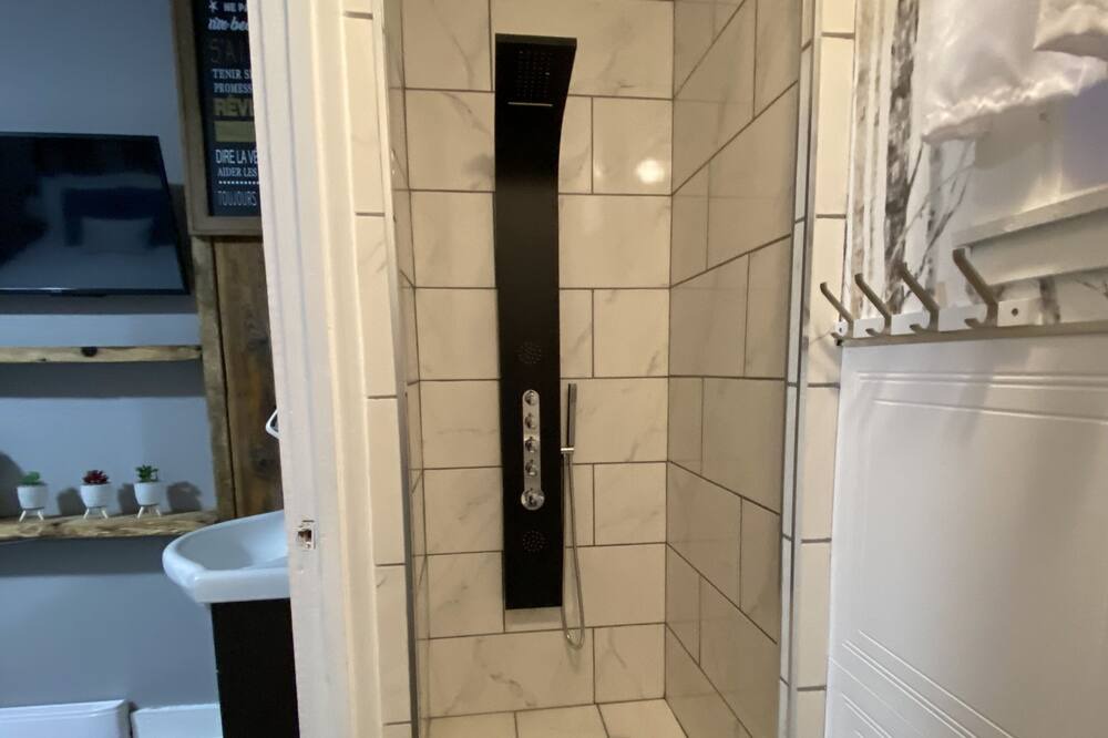 Photo of Bathroom in Sainte-Flavie