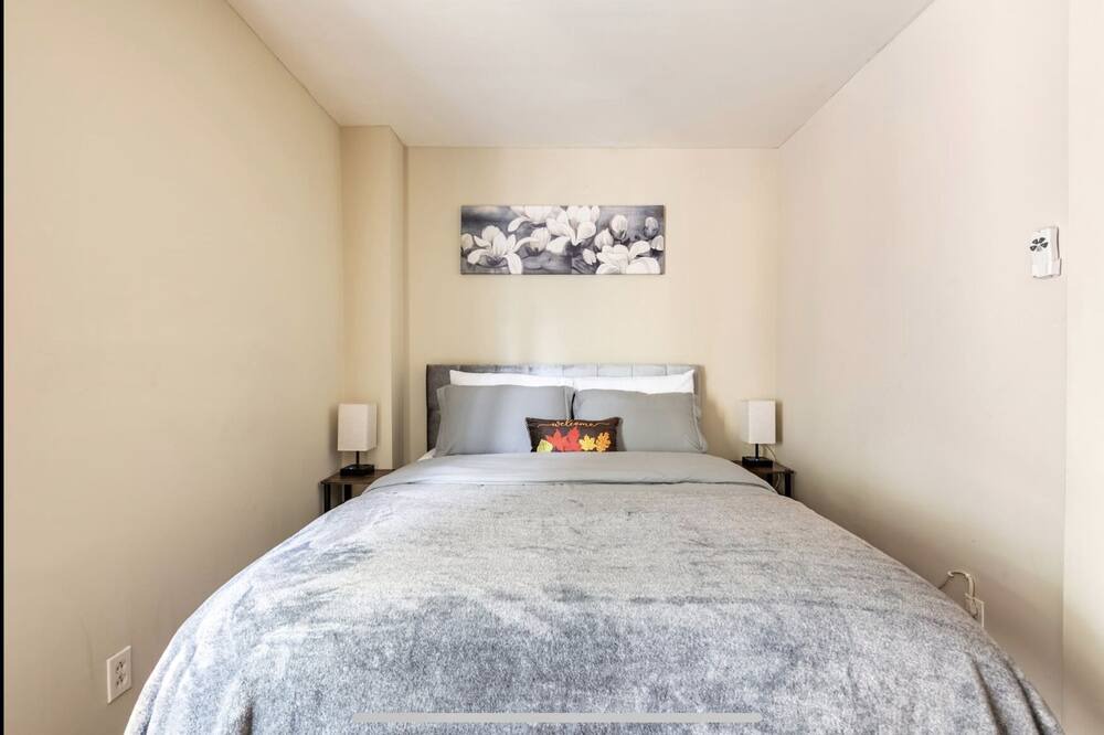 Photo of Bedroom in Pickering