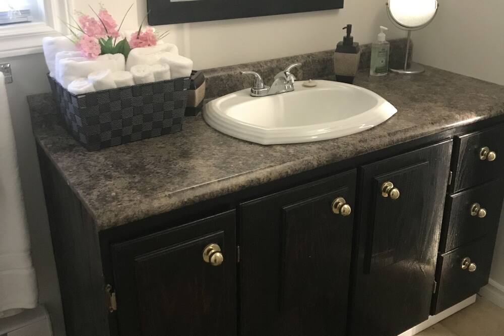 Photo of Bathroom in Dunsford