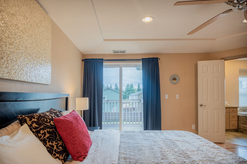 Photo of Bedroom in Evergreen