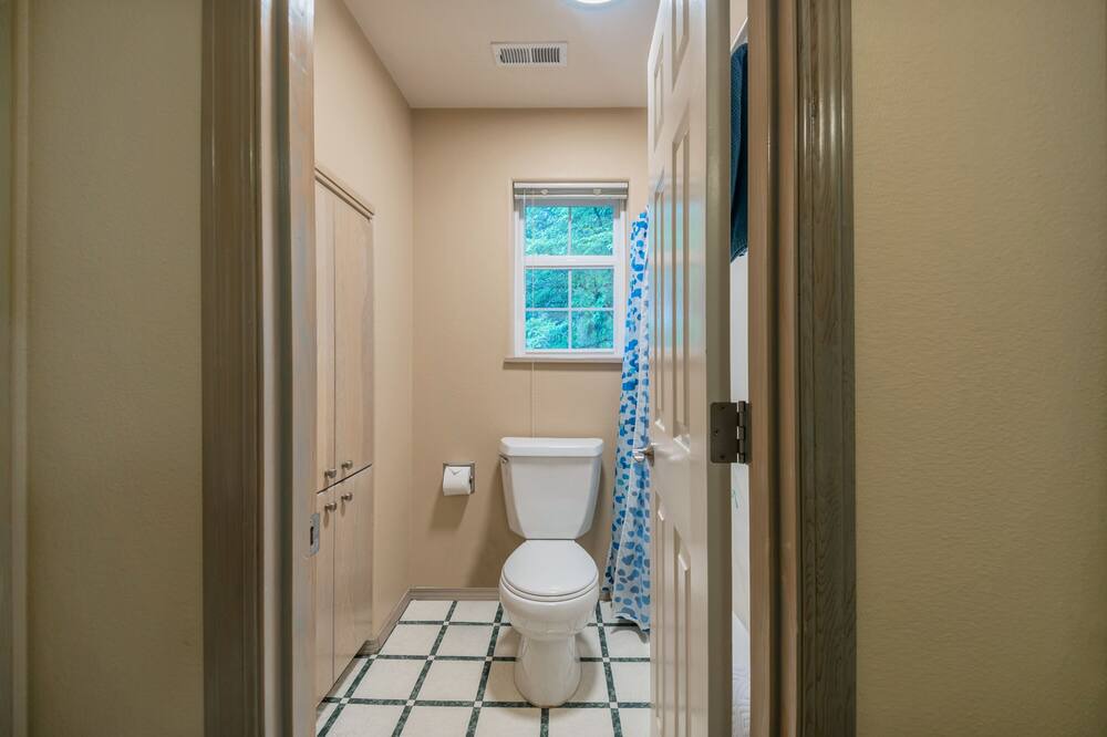 Photo of Bathroom in Evergreen