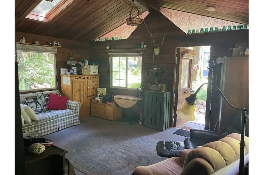 Photo of Bedroom in Marblemount