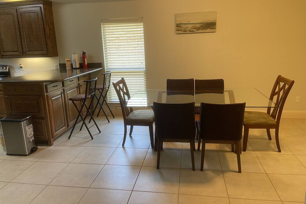 Photo of Bedroom in Royse City
