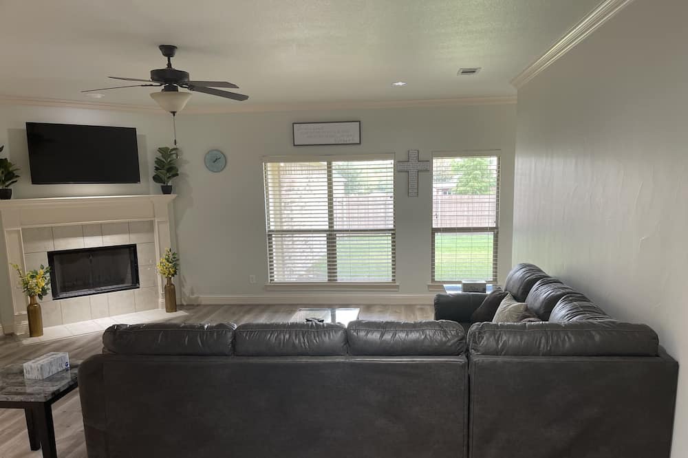 Photo of Bedroom in Royse City