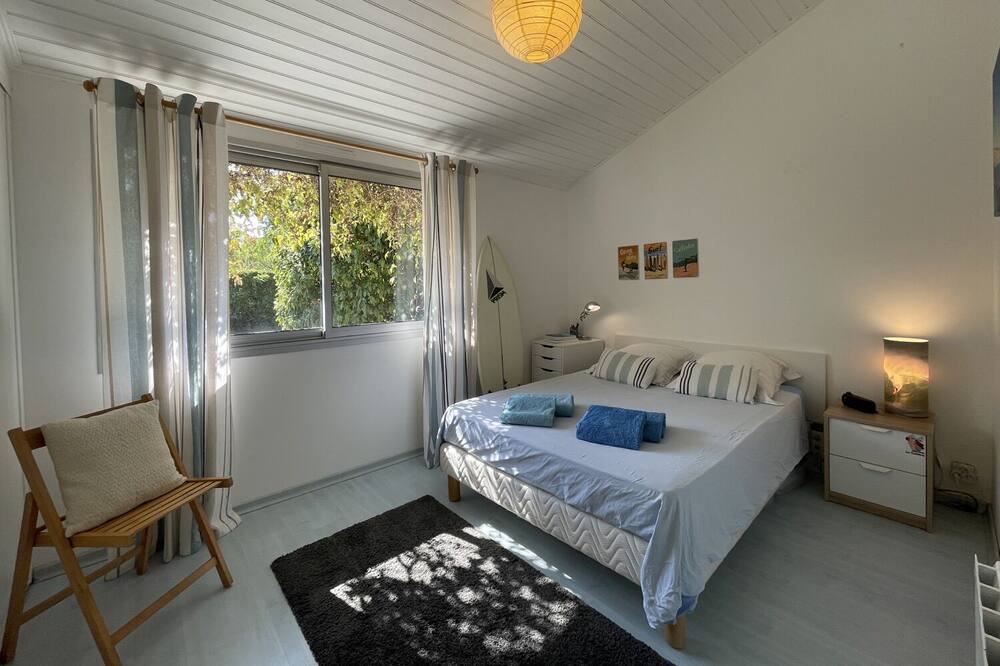 Photo of Bedroom in Prefailles