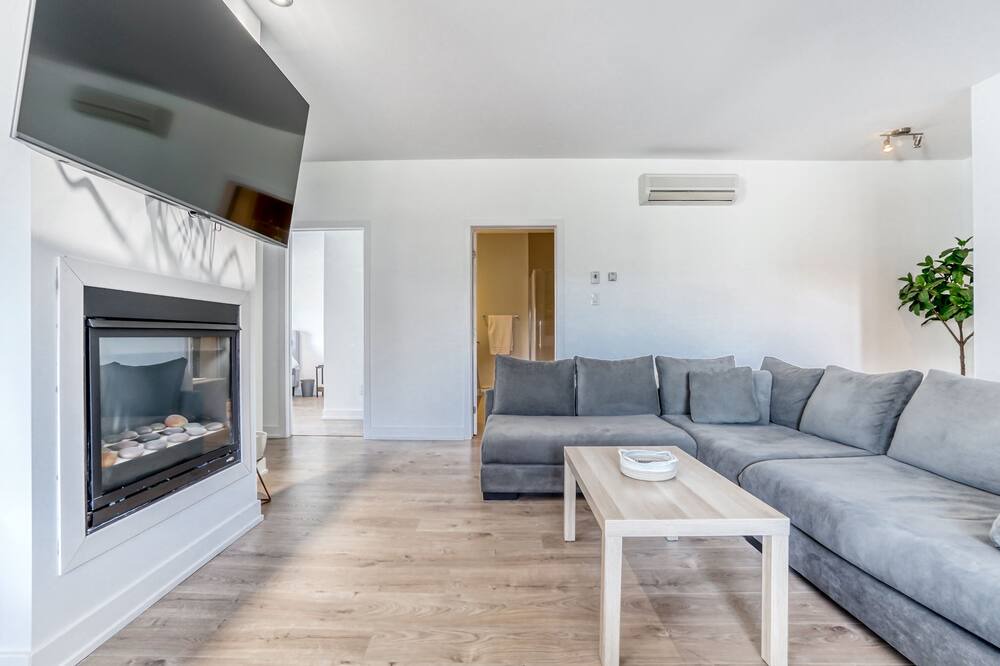Photo of Livingroom in Plateau