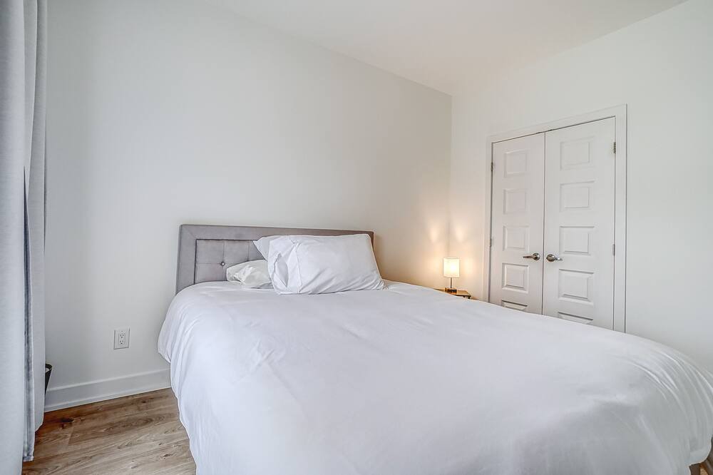 Photo of Bedroom in Plateau