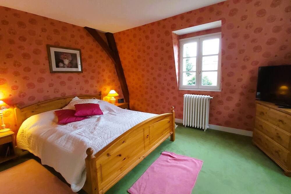 Photo of Bedroom in Saint-Cyr-sur-Loire