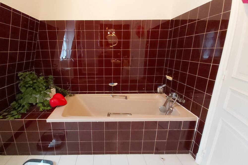 Photo of Bathroom in Saint-Cyr-sur-Loire