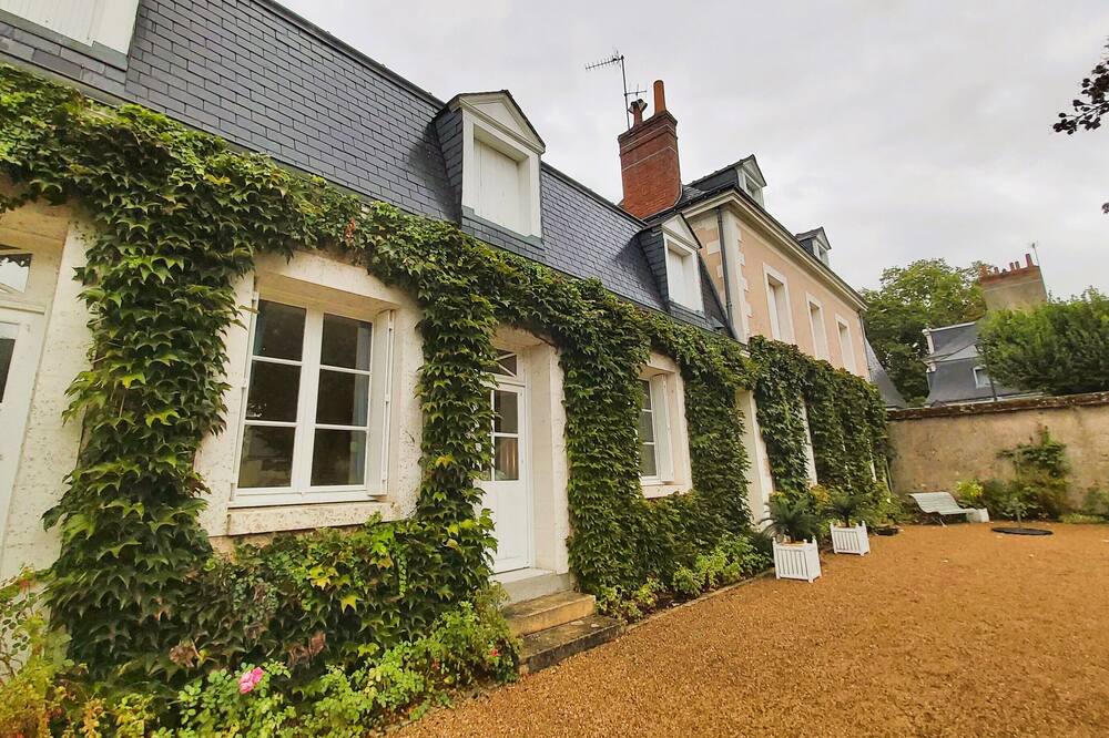 Photo of Outdoor in Saint-Cyr-sur-Loire