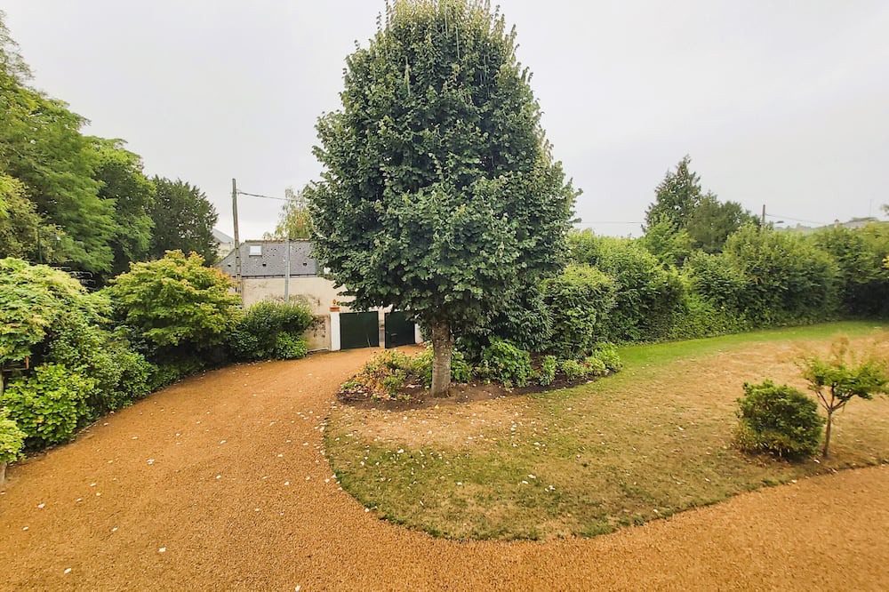 Photo of Outdoor in Saint-Cyr-sur-Loire