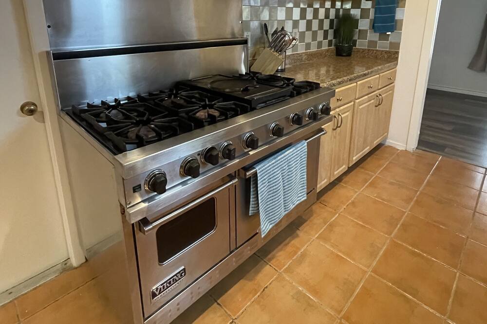 Photo of Kitchen in Arena District