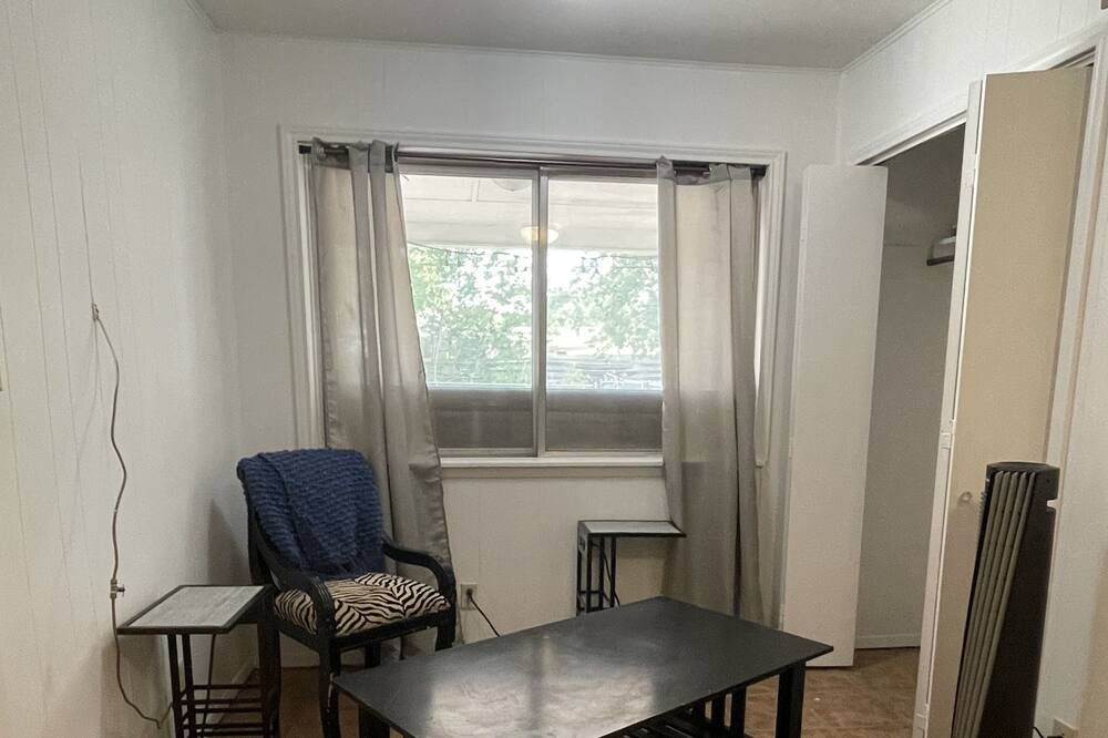 Photo of Bedroom in Arena District
