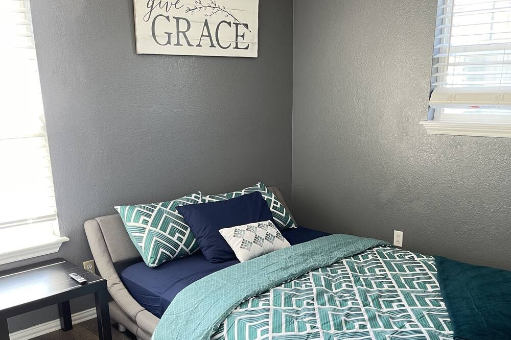 Photo of Bedroom in Henderson
