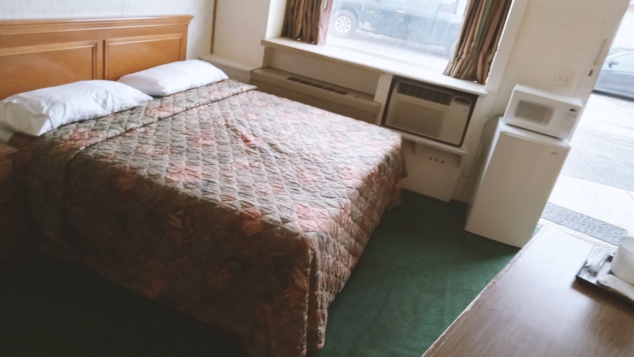 Photo of Bedroom in Winfield
