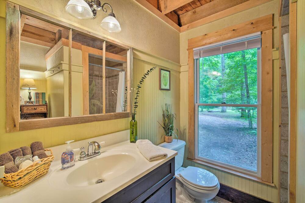 Photo of Bathroom in Chatsworth