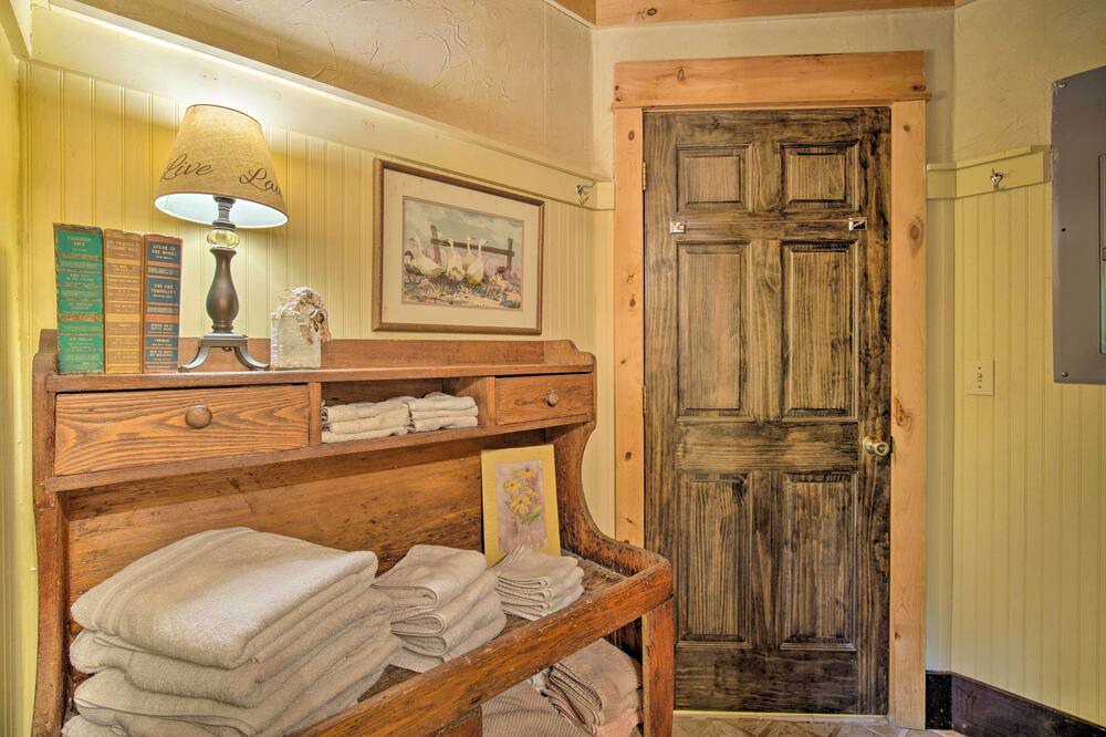 Photo of Bedroom in Chatsworth