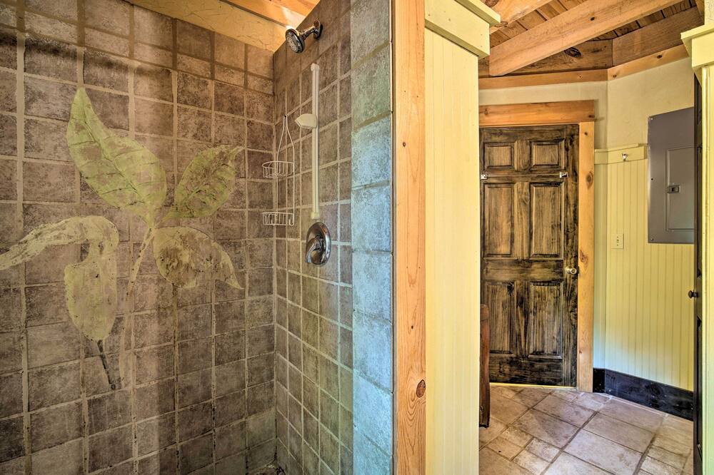 Photo of Others in Chatsworth