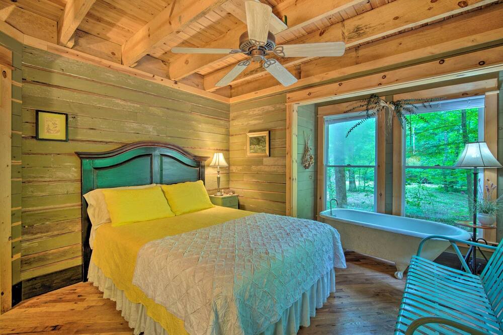 Photo of Bedroom in Chatsworth