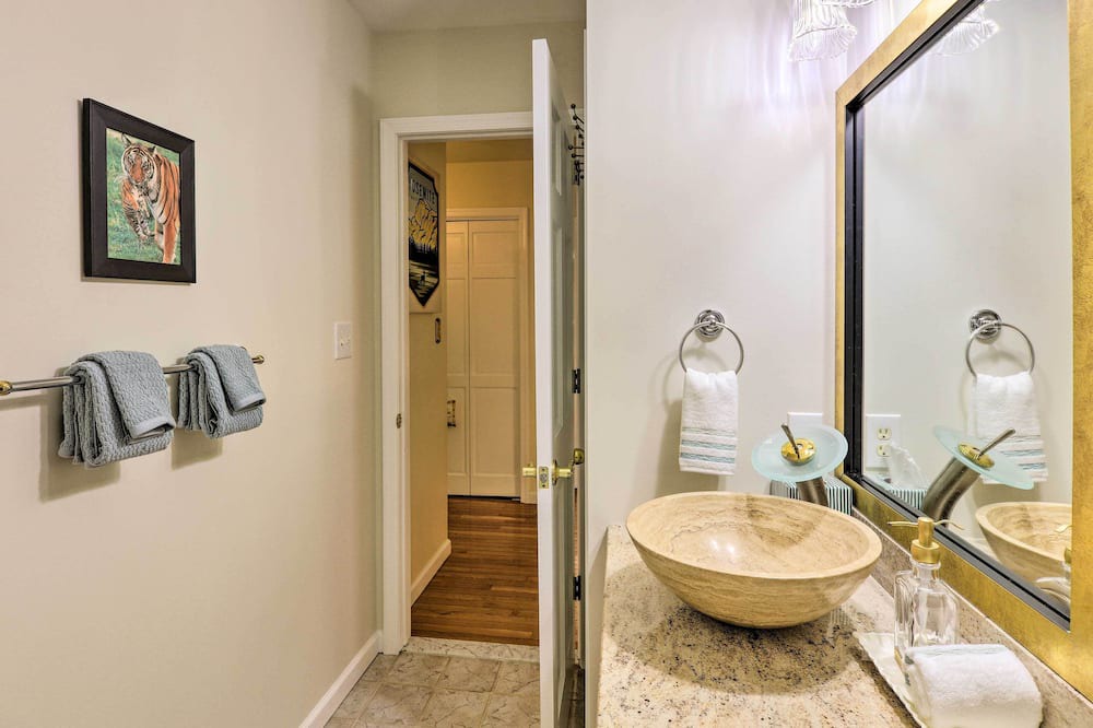 Photo of Bathroom in Stroudsburg