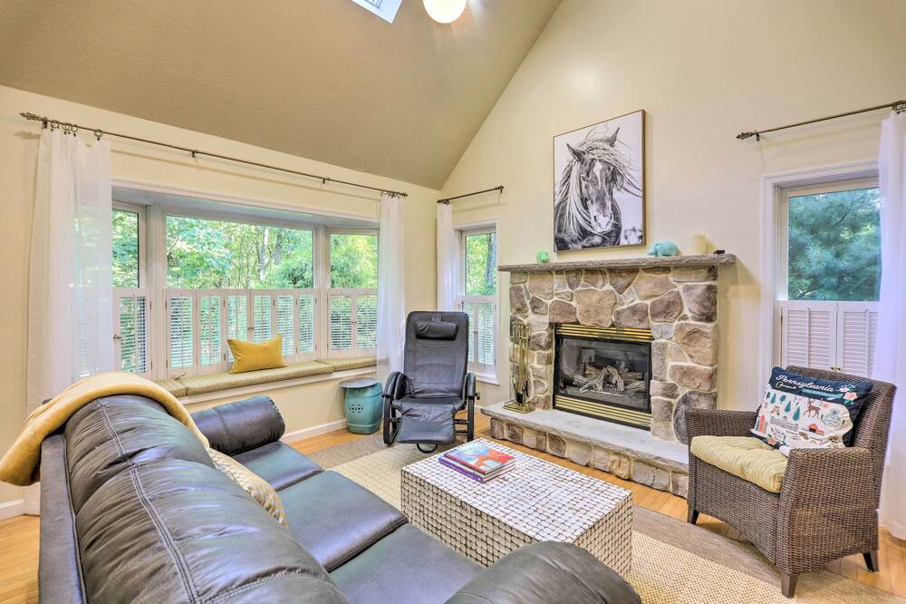 Photo of Livingroom in Stroudsburg