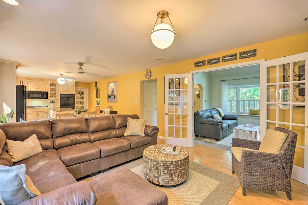 Photo of Bedroom in Stroudsburg