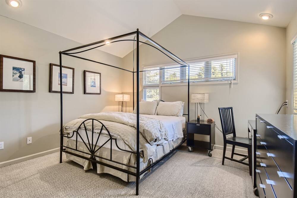 Photo of Bedroom in Eagle-Vail