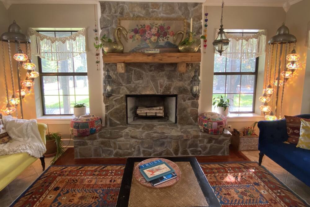 Photo of Livingroom in Decatur