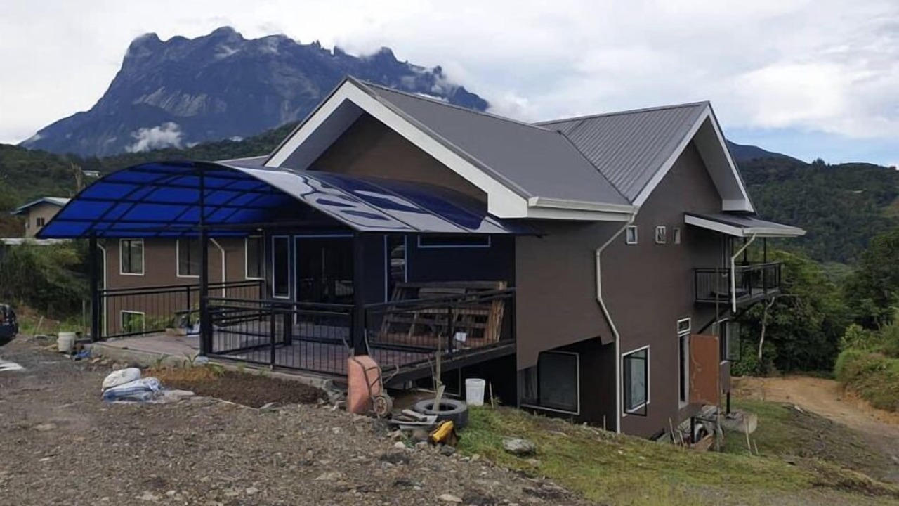 Photo of Buildings in Tenghilan