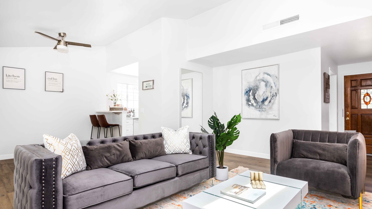 Photo of Livingroom in Winnetka