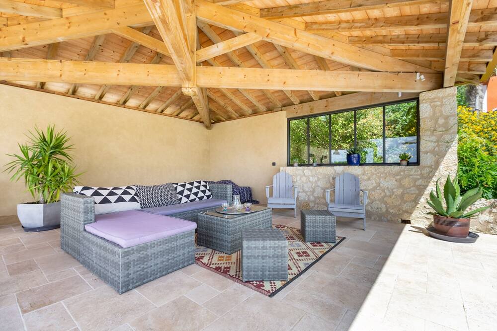 Photo of Patio Balcony in Castin