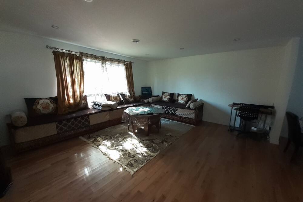 Photo of Livingroom in Chateauguay