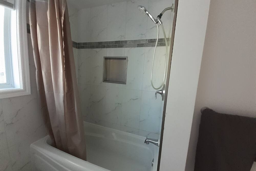 Photo of Bathroom in Chateauguay