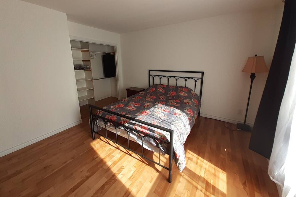 Photo of Bedroom in Chateauguay