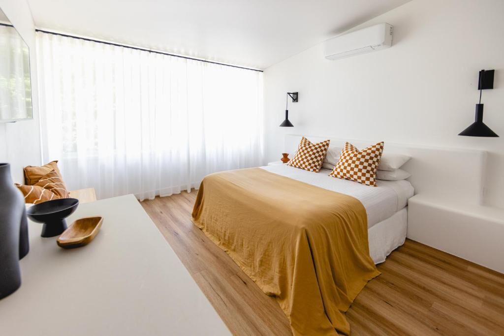 Photo of Others in Berry