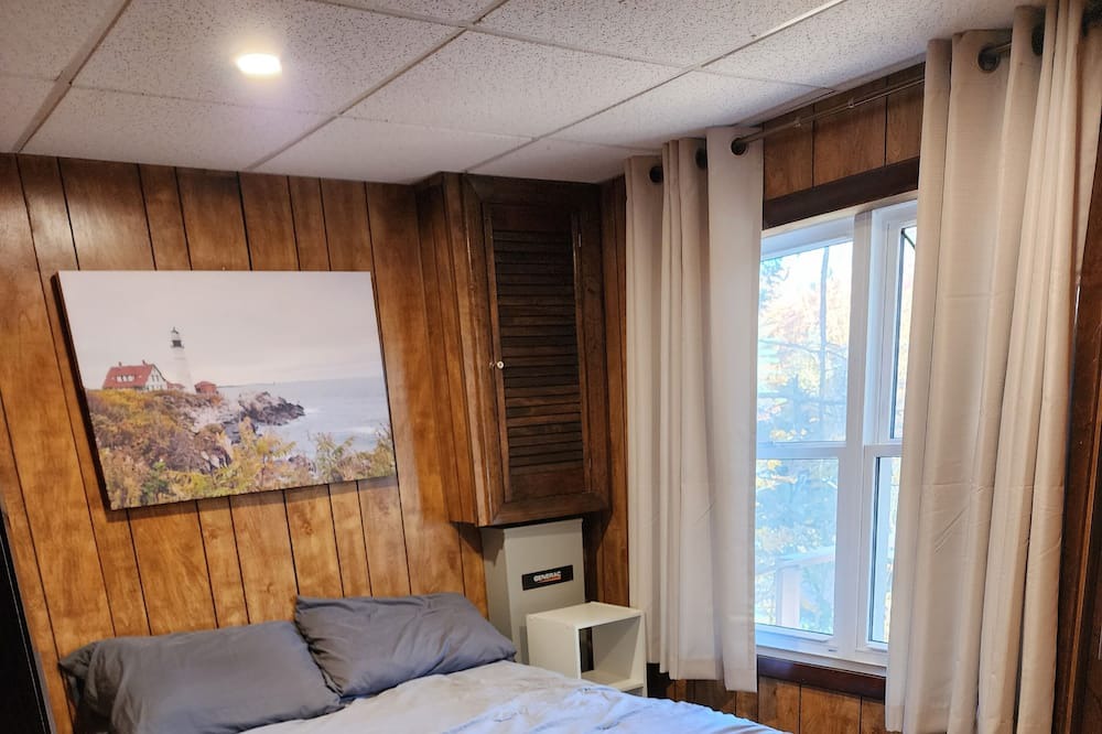 Photo of Bedroom in Kingfield