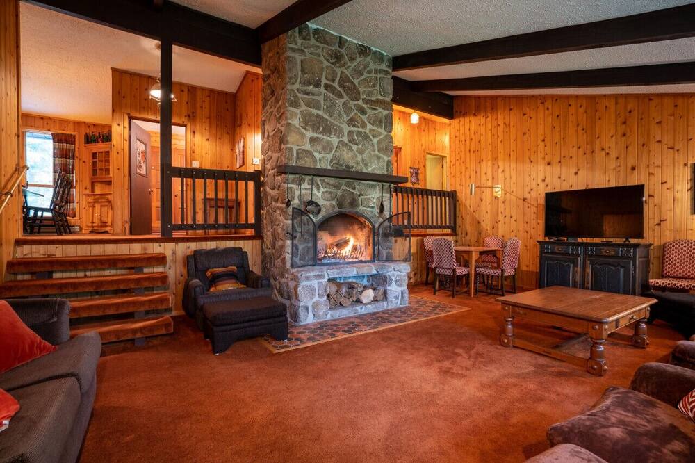 Photo of Livingroom in Saint-Faustin-Lac-Carre