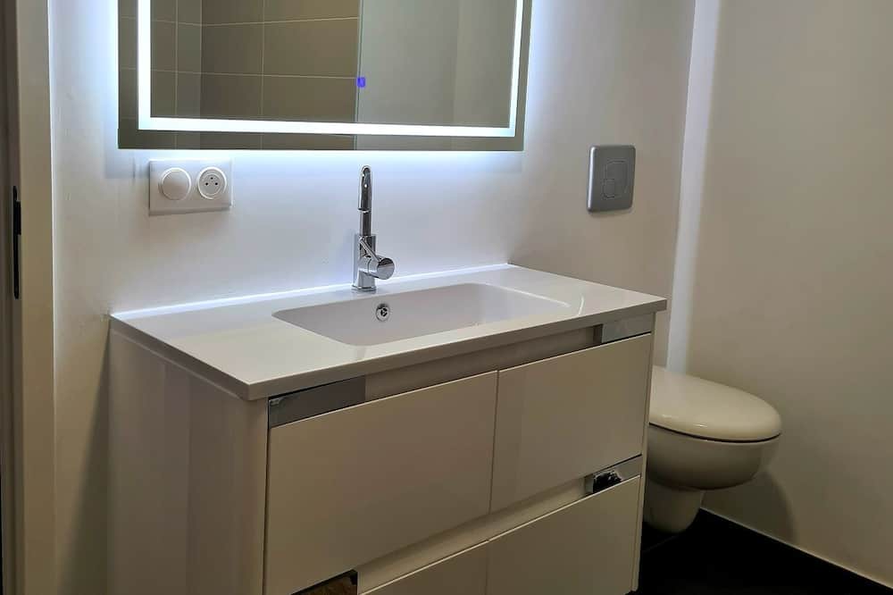 Photo of Bathroom in Presilly