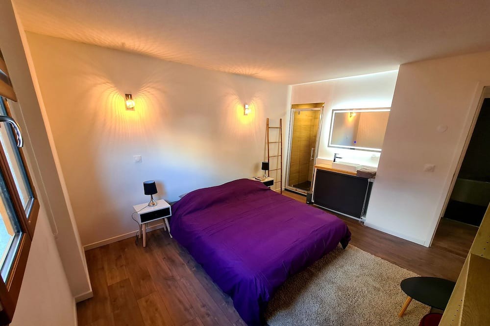 Photo of Bedroom in Presilly