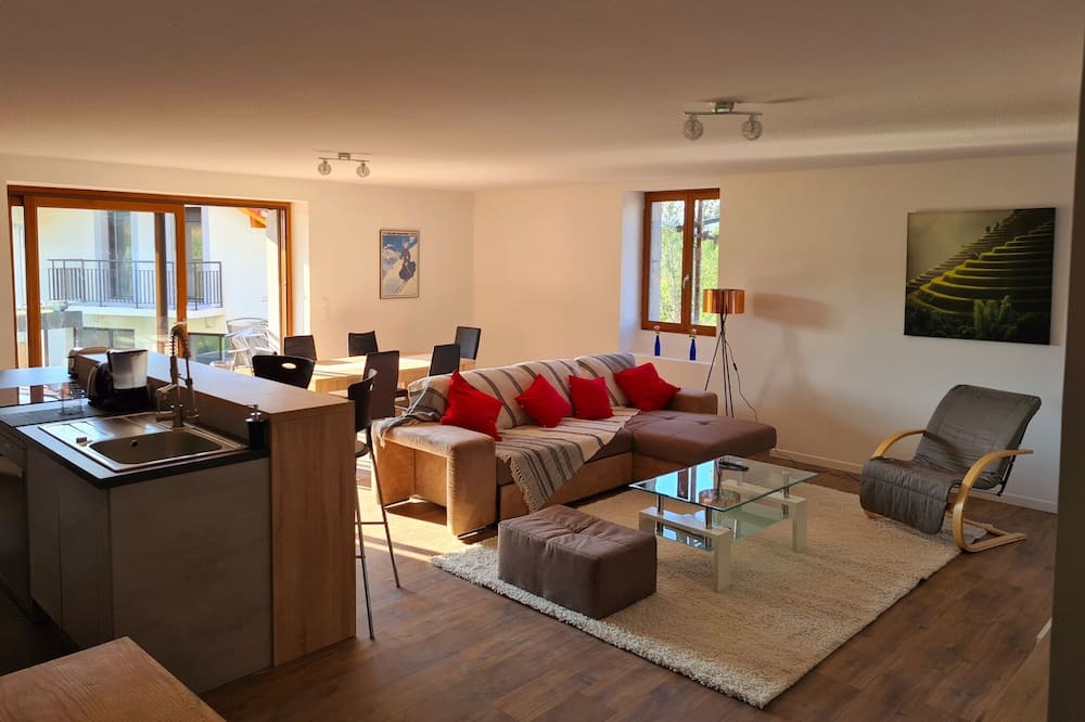 Photo of Livingroom in Presilly