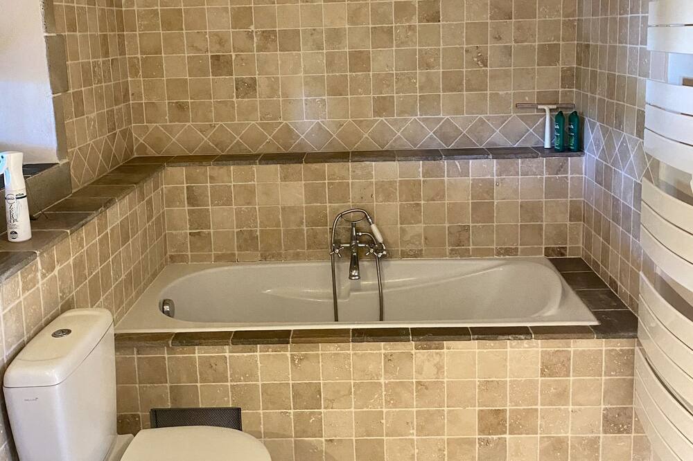 Photo of Bathroom in Brassac