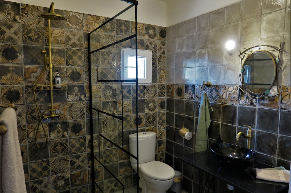 Photo of Bathroom in Azillanet