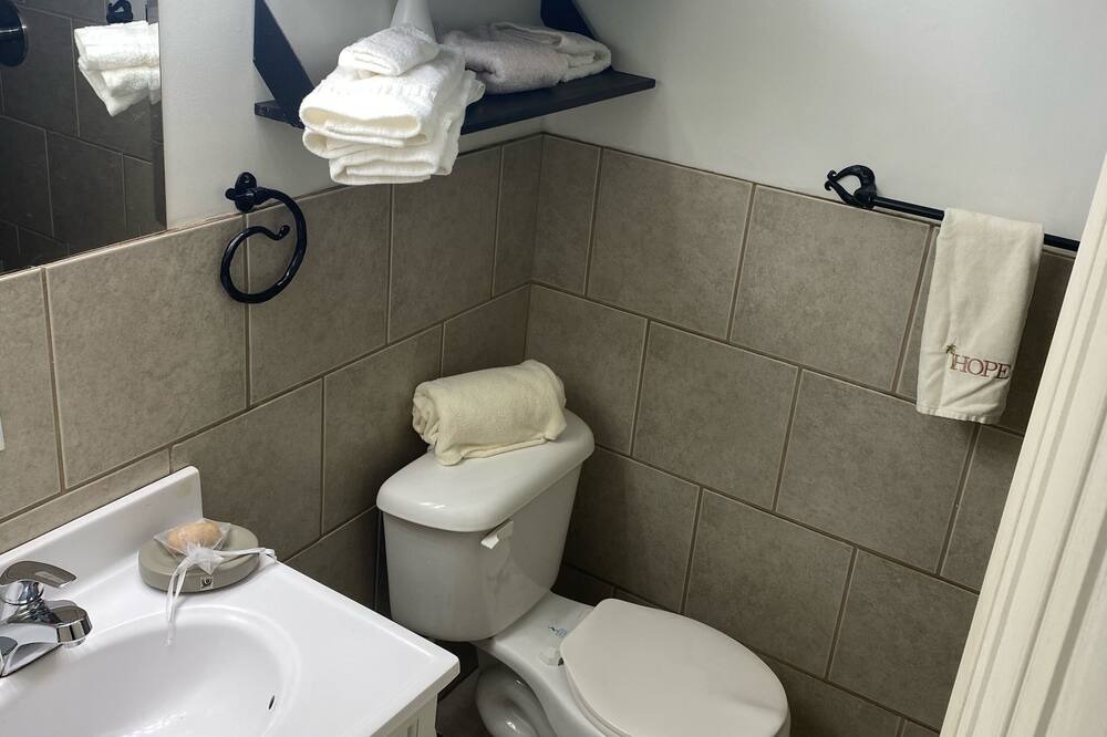 Photo of Bathroom in Town of Concord