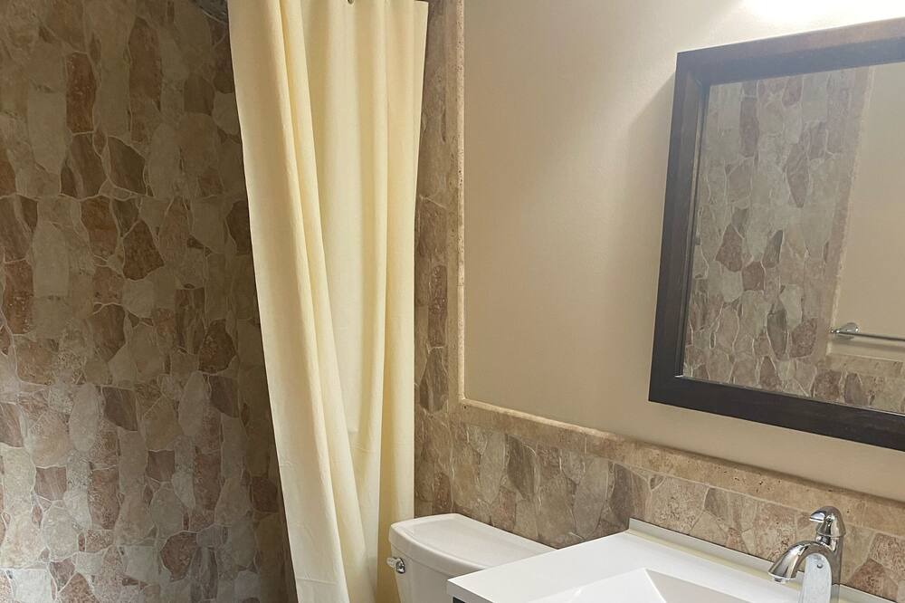 Photo of Bathroom in Town of Concord