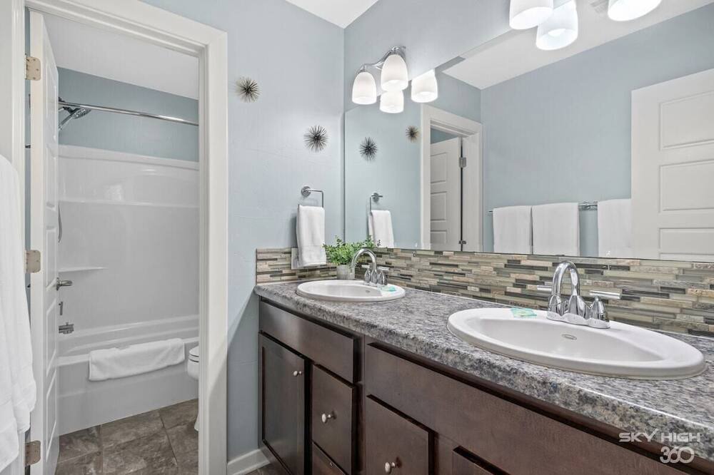Photo of Bathroom in Siloam Springs