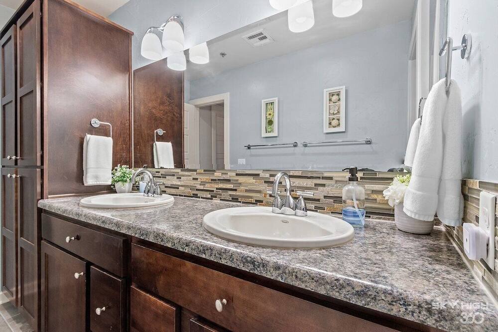 Photo of Bathroom in Siloam Springs