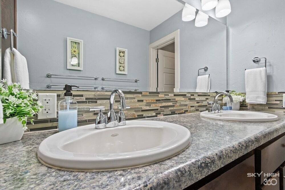 Photo of Bathroom in Siloam Springs