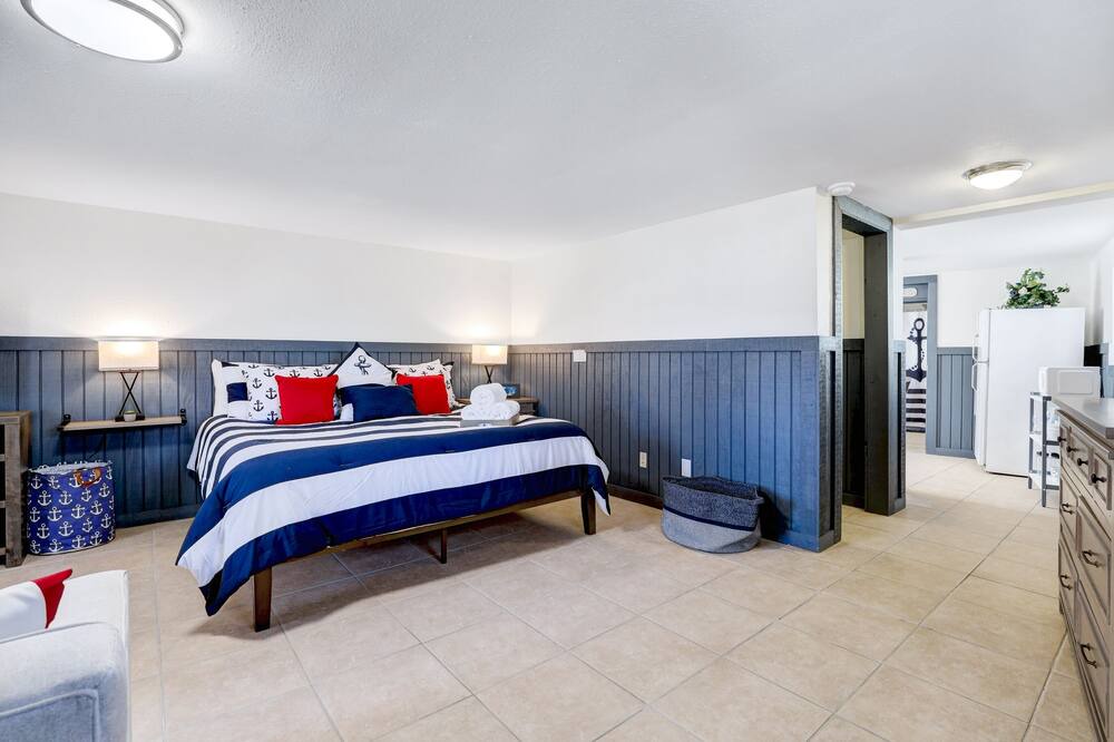 Photo of Bedroom in McQueeney