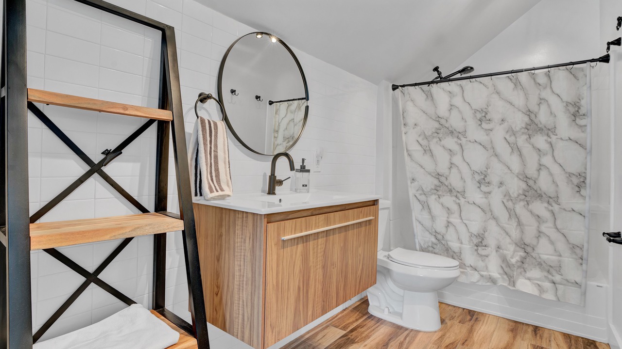 Photo of Bathroom in Lambertville